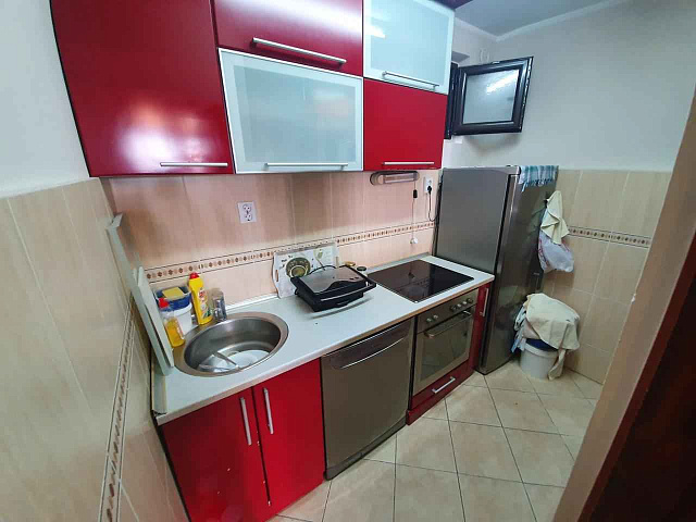 Two-bedroom apartment in Budva — photo 5